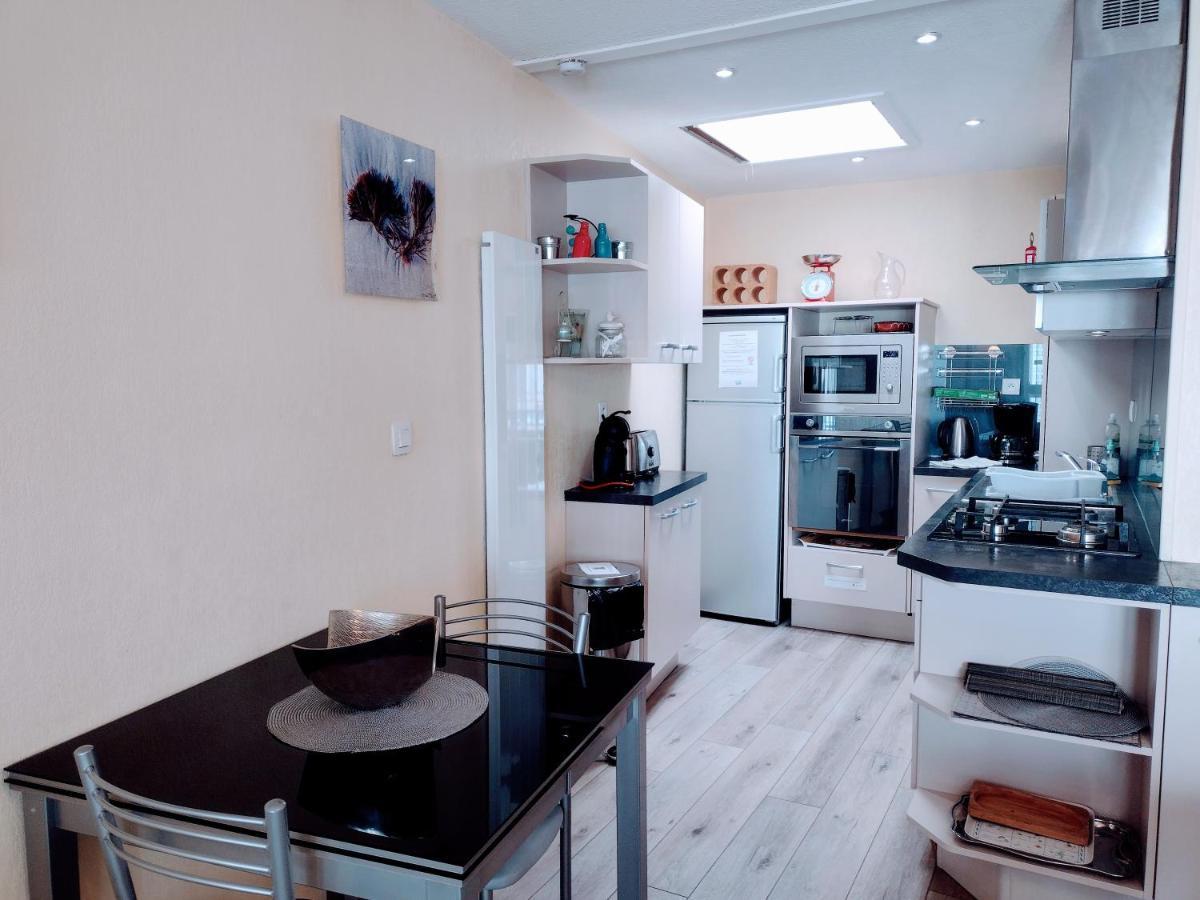 Le City, Centre Ville, Wifi Petit Parking Linge En Option Vannes Exterior foto